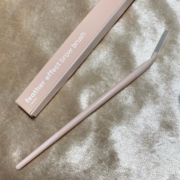 Colourpop Feather Effect Brow Brush BNIB - Picture 1 of 2